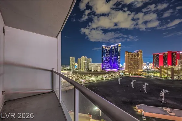 200 W SAHARA AVE 1602