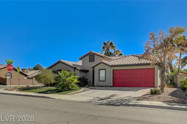 1381 GARDEN GATE PL