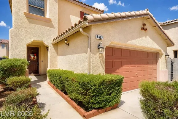 6692 CHARIOTS PATH CT