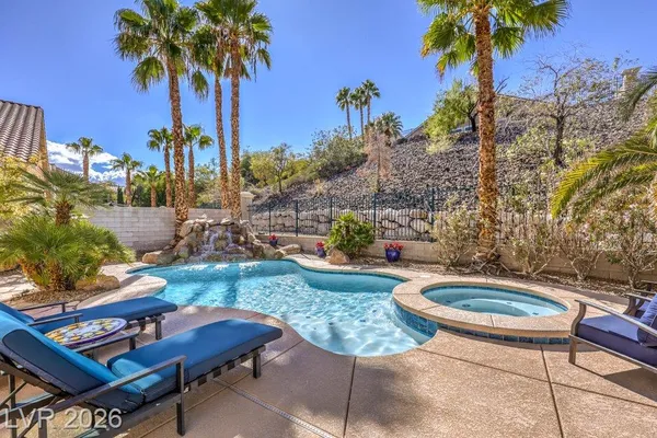 1529 VIA SALARIA CT