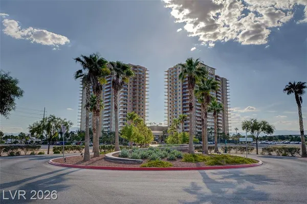 8255 LAS VEGAS BLVD 315
