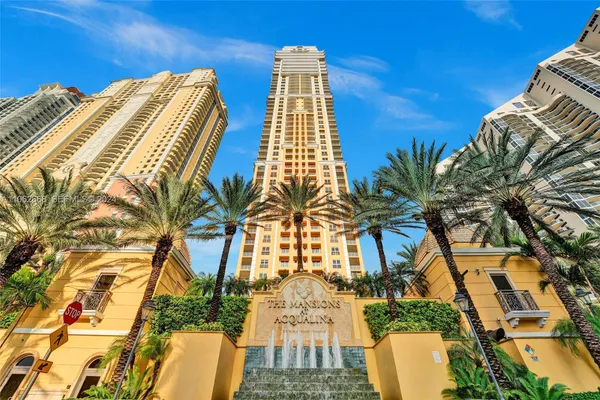 17749 COLLINS AVE 1402