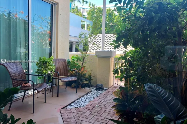 9172 COLLINS AVE 13