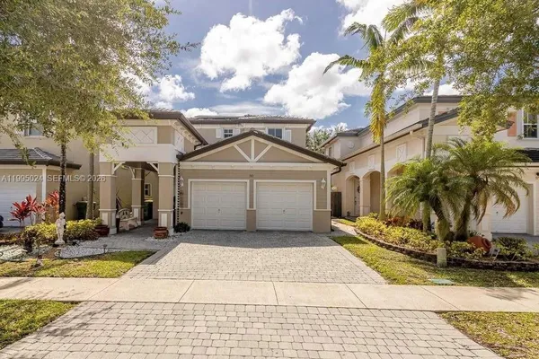 385 NE 36TH AVE RD