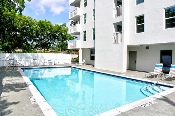6000 NE 22ND WAY 7D
