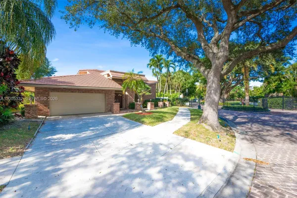 6481 TIMBER LN