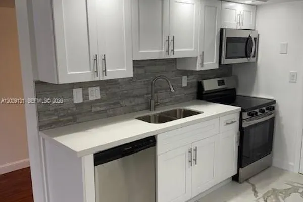 1901 S OCEAN DR 207