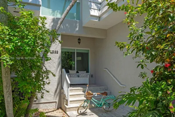 232 SEA VIEW DR 108