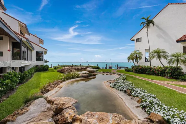 2000 S BAYSHORE DR 69