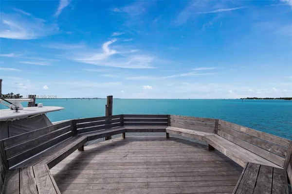 2000 S BAYSHORE DR 69