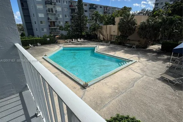 1470 NE 125TH TER 205