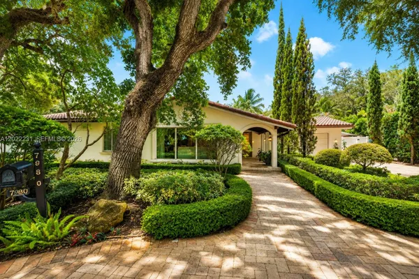 7980 SW 52ND AVE