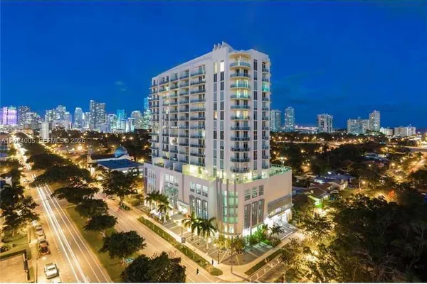 2525 SW 3 AVE 1006