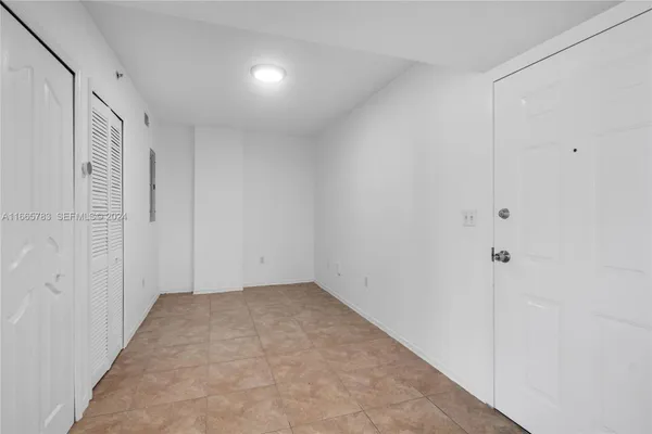218 NW 12TH AVE 702