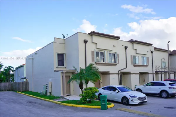 1195 NW 124TH AVE 2202