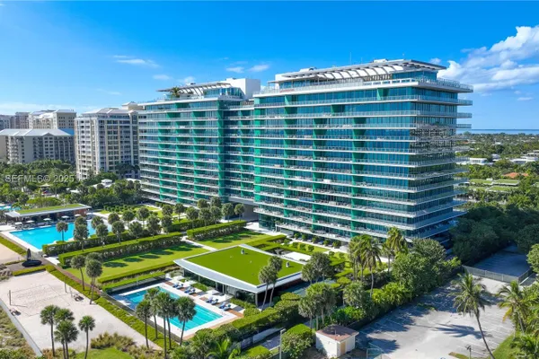 350 OCEAN DR 301N