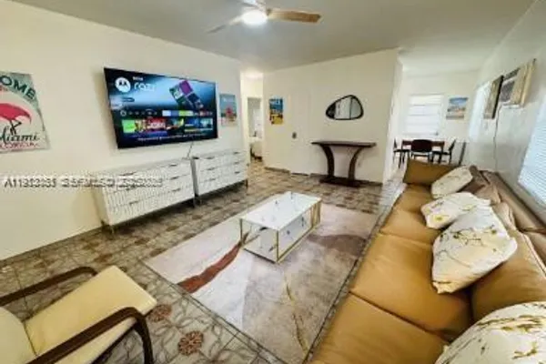 650 PENNSYLVANIA AVE 1