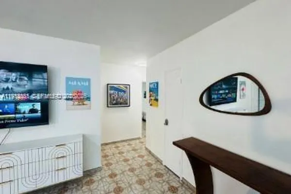 650 PENNSYLVANIA AVE 1