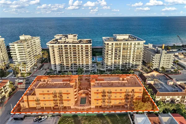 8888 COLLINS AVE 103