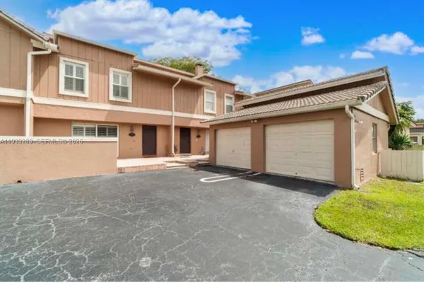 4341 CORAL SPRINGS DR 1G