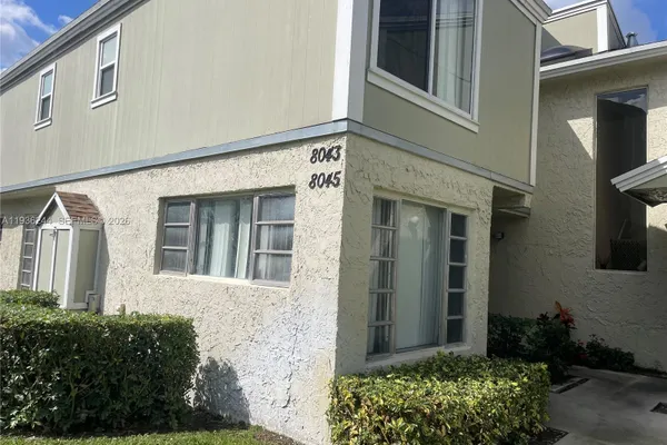 8043 LAGOS DE CAMPO BLVD F-3