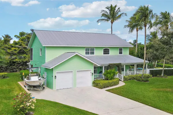 8445 SE BAYBERRY TER