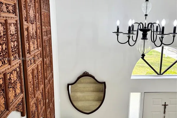 5258 EUROPA DR H