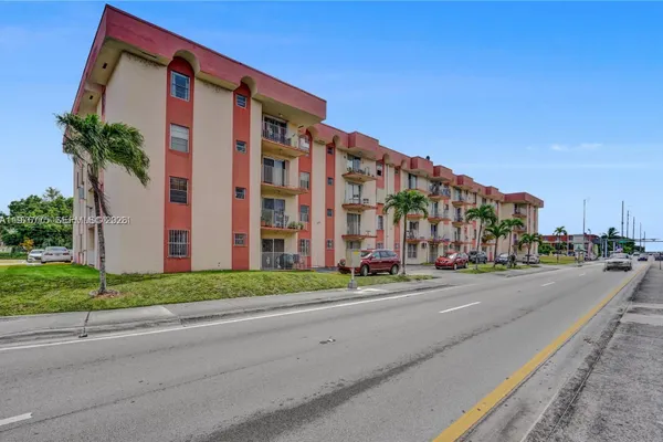 6820 W FLAGLER ST 207