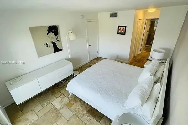240 GALEN DR 314