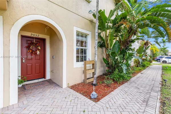 9052 PLYMOUTH PL 9052