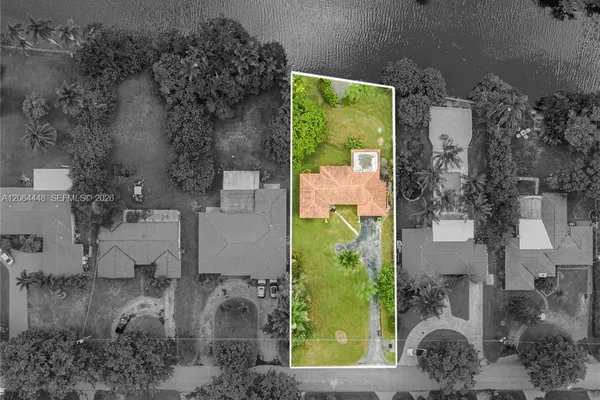 400 NW 87TH ST