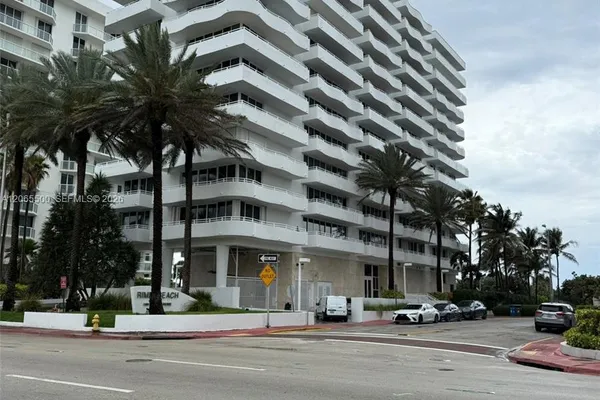 8911 COLLINS AVE 1103