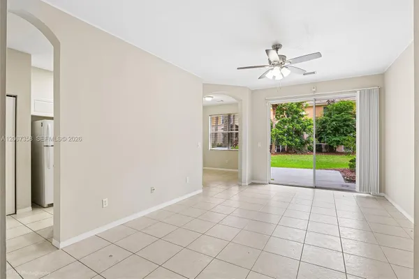 112 WAKULLA SPRINGS WAY