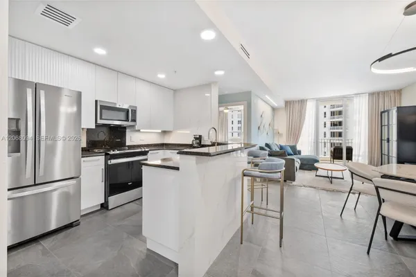 801 BRICKELL KEY BLVD 1805