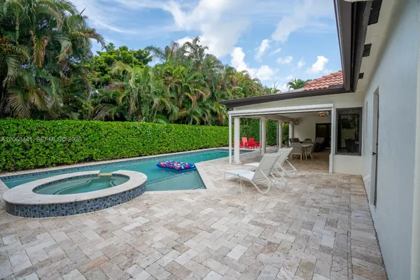 15600 NW 82ND CT