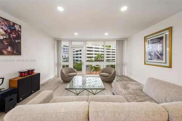 1408 BRICKELL BAY DR 518