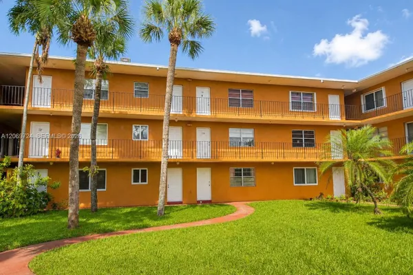1230 W 54TH ST 329A