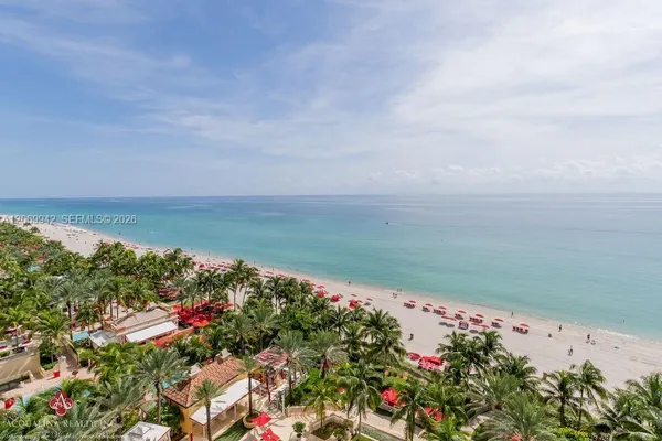17749 COLLINS AVE 802