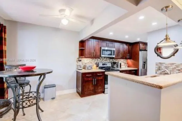 7401 NW 16TH ST 108