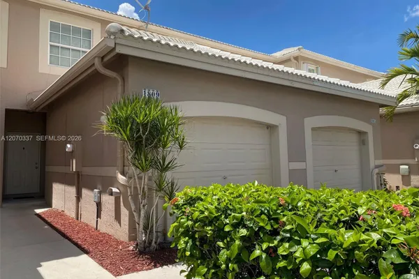 1809 SALERNO CIR