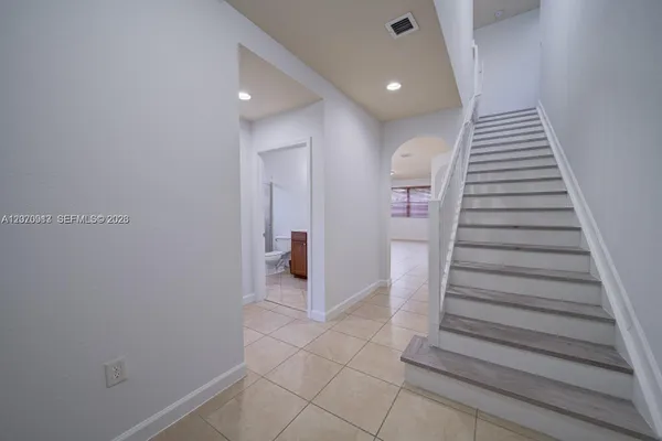139 NE 26TH AVE