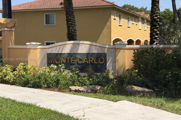550 SAINT TROPEZ LN