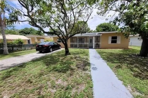 1245 NW 126TH ST