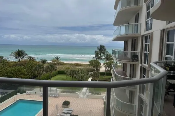8855 COLLINS AVE 5B