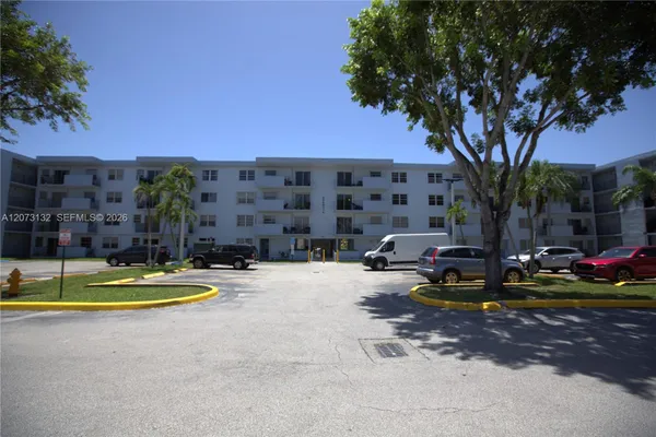 1221 SW 122ND AVE 403