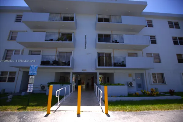 1221 SW 122ND AVE 403