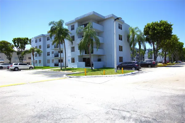 1221 SW 122ND AVE 403