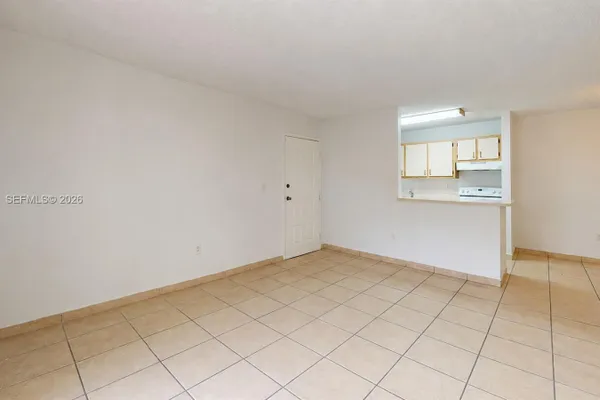 15600 SW 80TH ST L-202
