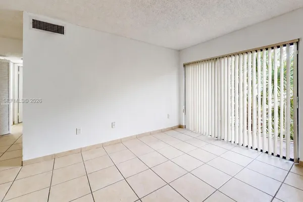 15600 SW 80TH ST L-202