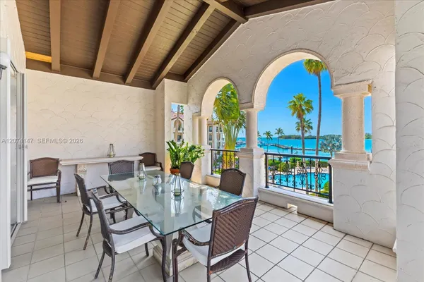 2134 FISHER ISLAND DR 2134